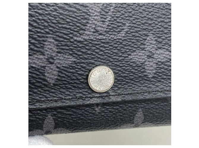 Louis Vuitton Monogram Eclipse Key Case Black - view 8