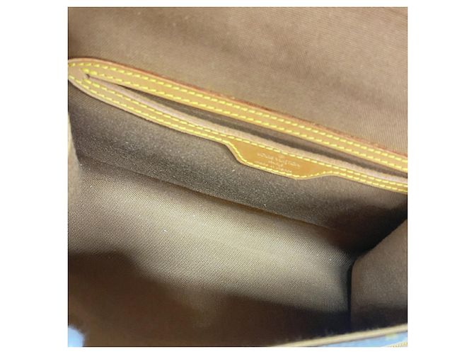 Bolso Louis Vuitton Monogram Bel Air Castaño - vista 4