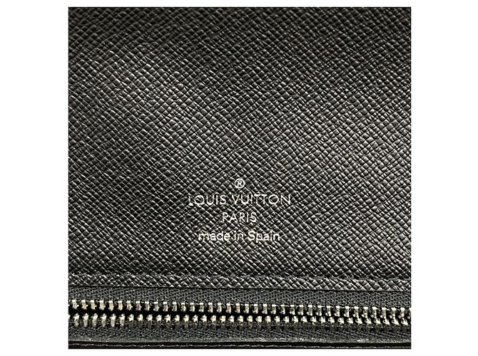 Borsa a pochette Louis Vuitton Taiga Selenga Grigio - vista 5
