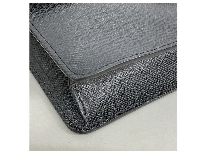 Borsa a pochette Louis Vuitton Taiga Selenga Grigio - vista 7