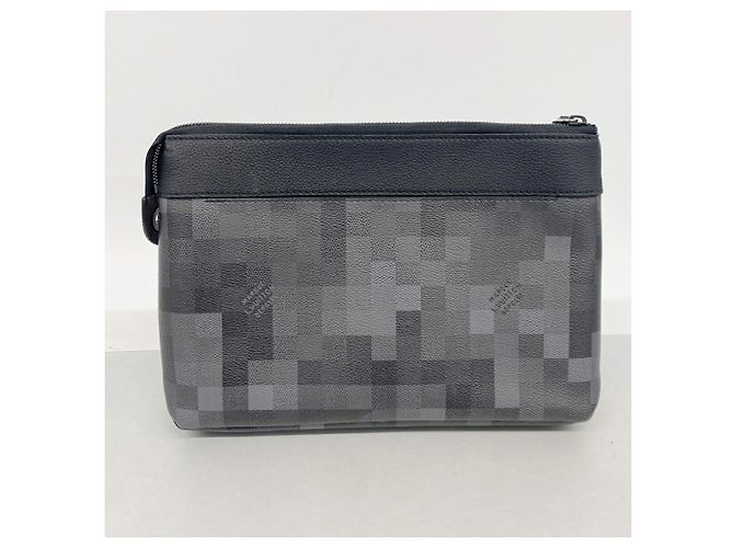 Louis Vuitton Damouflage Pochette Voyage Souple Clutch Bag Nero - vista 9