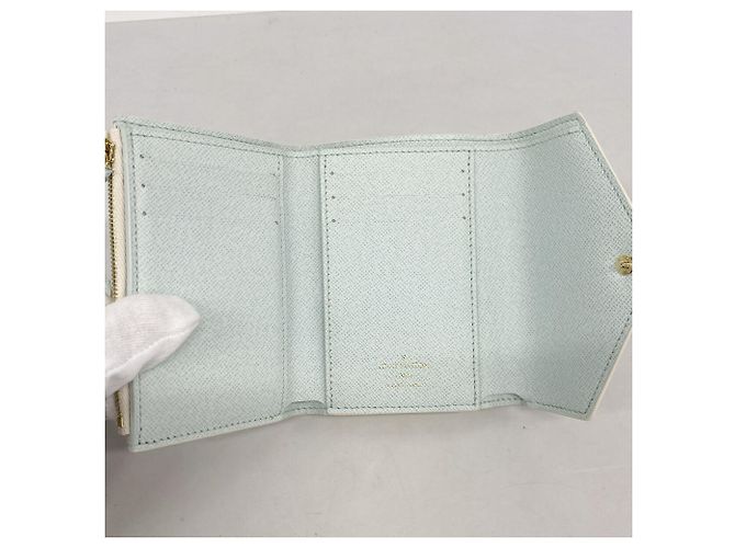 Portafoglio Louis Vuitton Damier Elicious Tri-Fold Verde - vista 3