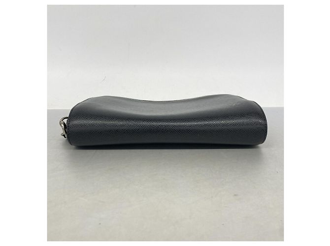 Borsa a pochette Louis Vuitton Taiga Baikal M30182 Grigio - vista 3