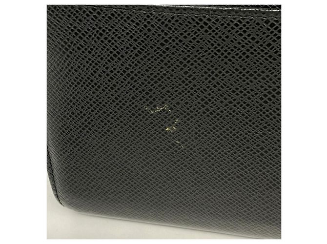 Borsa a pochette Louis Vuitton Taiga Baikal M30182 Grigio - vista 8