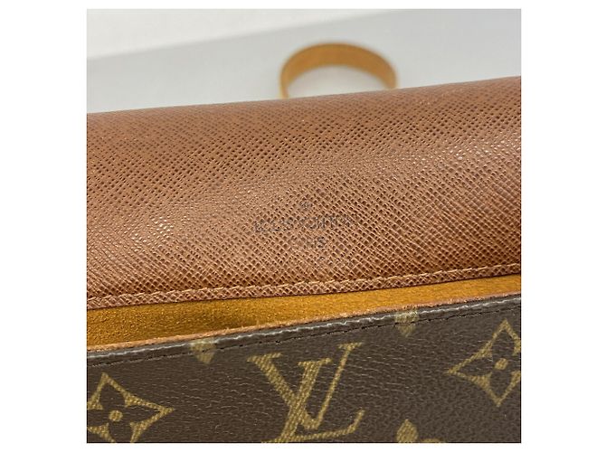 Borsa a tracolla Louis Vuitton Monogram Musette Tango Marrone - vista 5