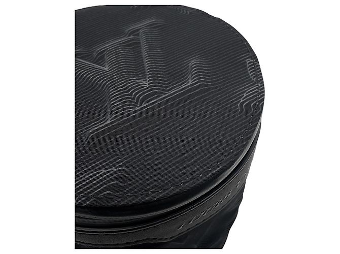 Polochon Bolsa de Ombro Louis Vuitton Monogram Preto - vista 8