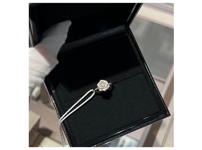 Piaget Rose Ring mit Diamanten in 18k Weißgold Golden - Ansicht 2
