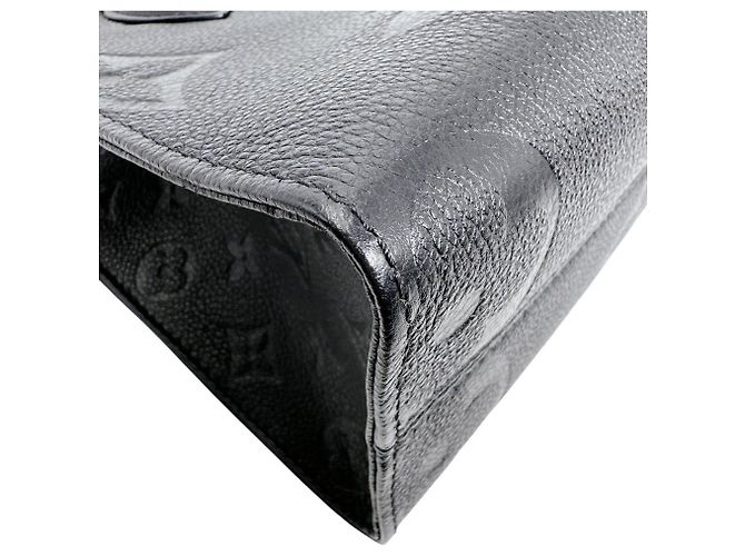 Borsa Tote Louis Vuitton OnTheGo PM Nero - vista 6
