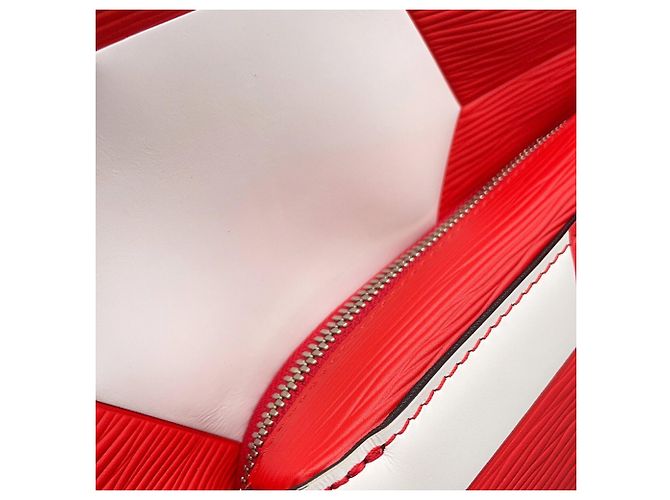Mochila Louis Vuitton Epi Apollo Roja - vista 12