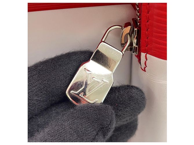Mochila Louis Vuitton Epi Apollo Roja - vista 8