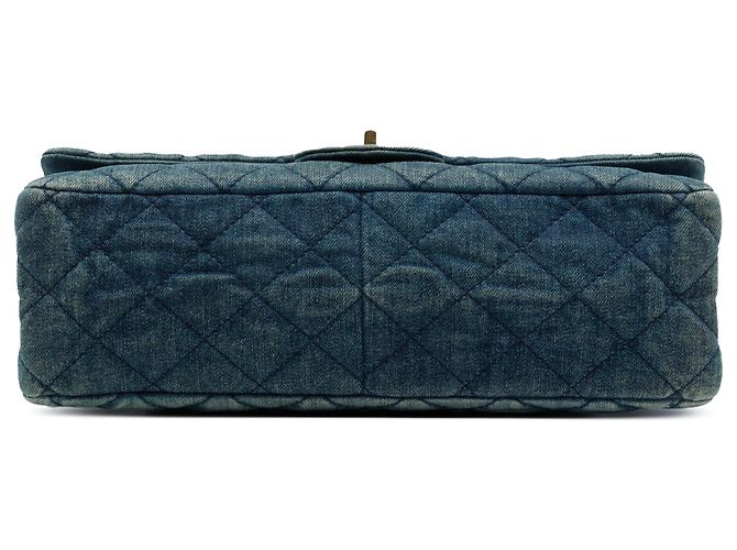 Chanel Blue Quilted Denim Reissue 2.55 Double Flap 227 Azul - vista 3