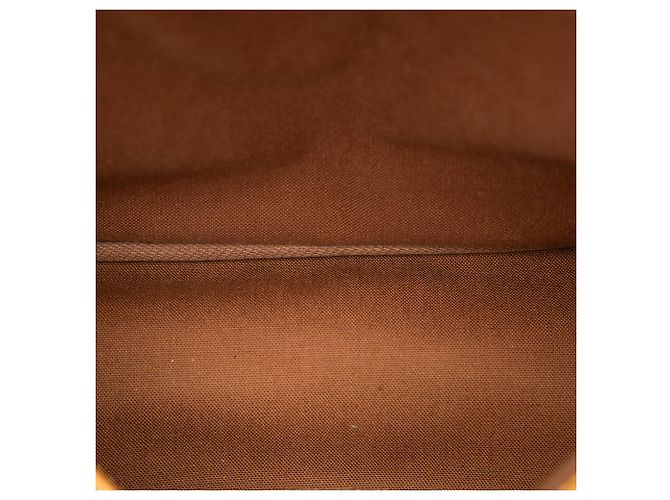 Louis Vuitton Brown Monogram Saumur 35 Castaño - vista 4