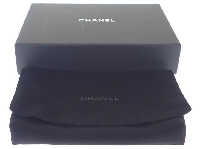 Portacellulare Chanel Black CC Quilted Lambskin con manico superiore e catena Nero - vista 17