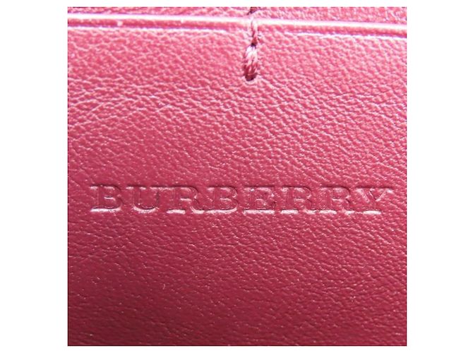 Cartera larga Burberry en piel charol Bordeaux Burdeos - vista 15