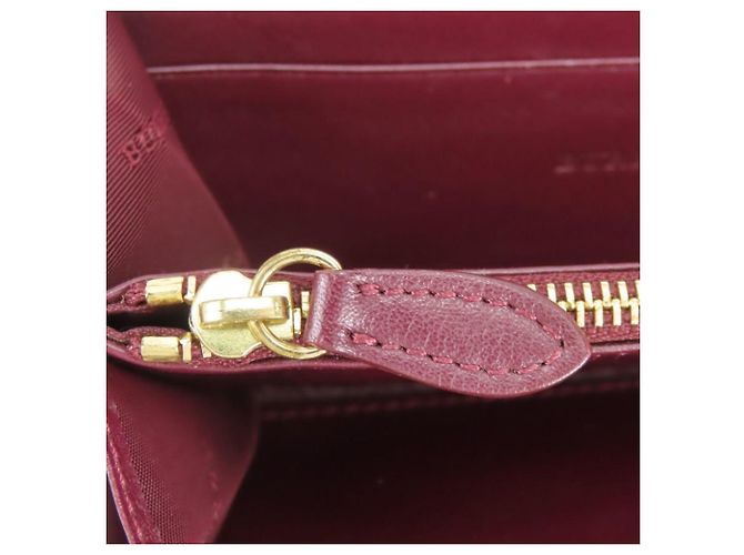 Cartera larga Burberry en piel charol Bordeaux Burdeos - vista 18