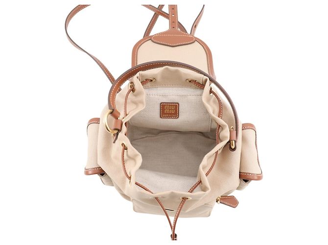 Mochila e bolsa Miu Miu em couro e lona bege e marrom - vista 6