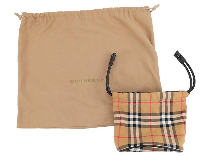 Borsa a secchiello in pelle Burberry Nova Check Nero - vista 18