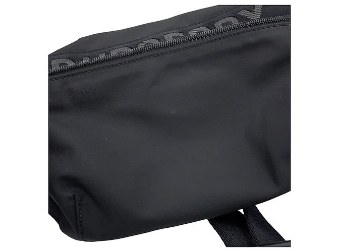 Borsa a tracolla Burberry in nylon nero - vista 5
