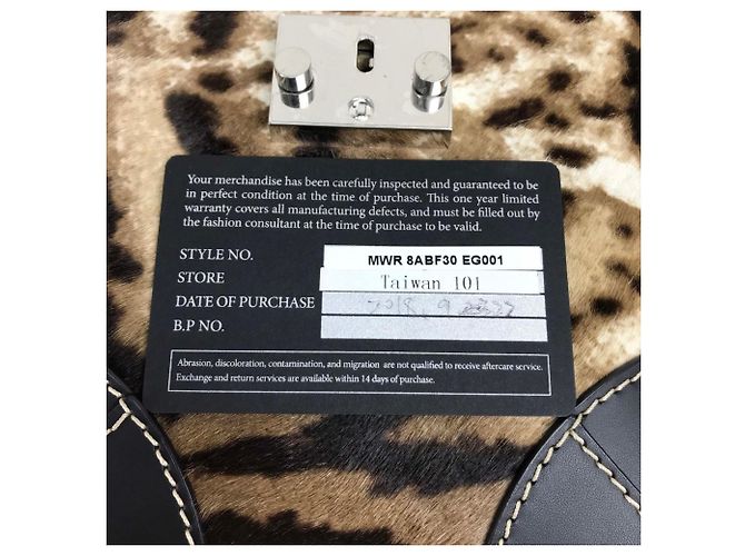 Bolso de hombro 2-Way MCM con estampado de leopardo Negro Beige - vista 11