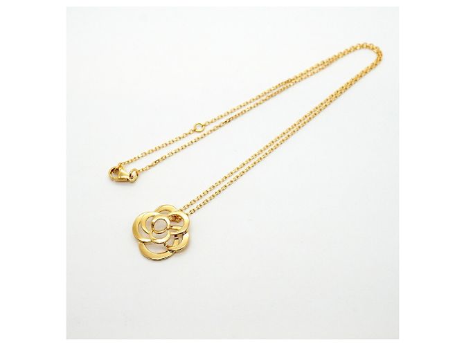 Collana Chanel Camélia in oro giallo 18K - vista 3