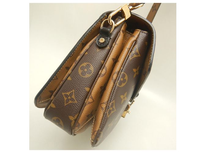 Bolsa Louis Vuitton Monogram Reverse Pochette Metis Marrom Monograma - vista 14
