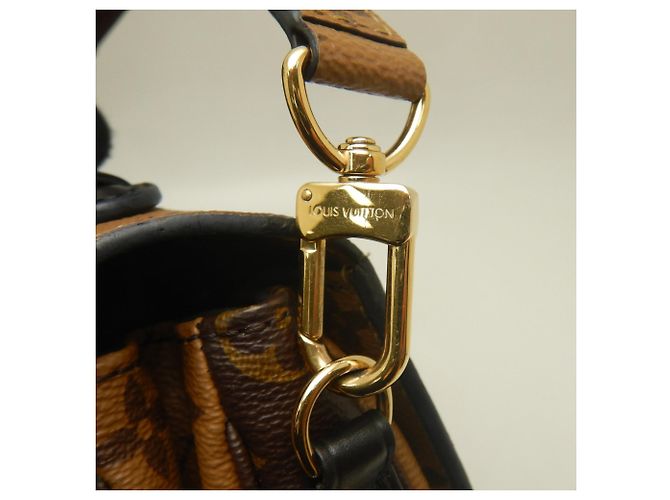 Bolsa Louis Vuitton Monogram Reverse Pochette Metis Marrom Monograma - vista 16