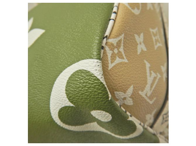 Borsa Louis Vuitton Monogram Giant Speedy Bandoulière 30 Bianco Beige Cachi - vista 14