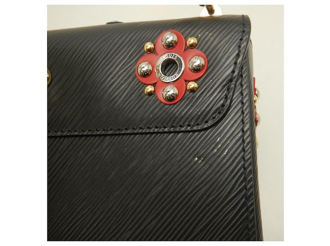 Borsa a tracolla Louis Vuitton Epi Twist MM Noir Nero - vista 12