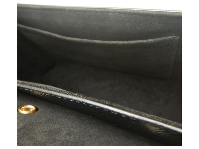 Borsa a tracolla Louis Vuitton Epi Twist MM Noir Nero - vista 19