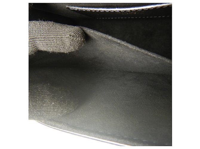 Borsa a tracolla Louis Vuitton Epi Twist MM Noir Nero - vista 20