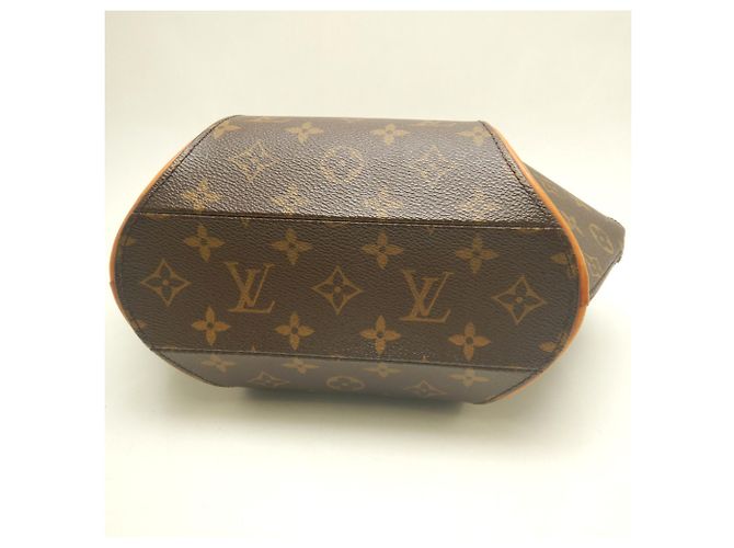 Bolsa Louis Vuitton Monogram Ellipse PM Marrom Monograma - vista 7