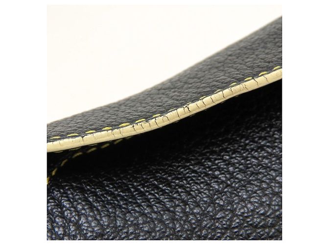 Borsa Louis Vuitton Suhali Impetue One Shoulder Bag Nero - vista 11
