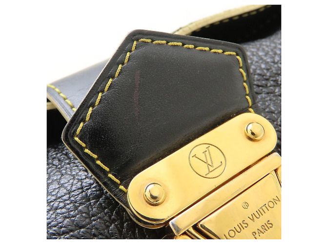 Borsa Louis Vuitton Suhali Impetue One Shoulder Bag Nero - vista 16