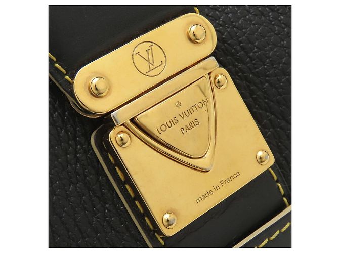 Borsa Louis Vuitton Suhali Impetue One Shoulder Bag Nero - vista 17