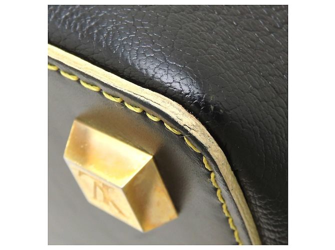 Borsa Louis Vuitton Suhali Impetue One Shoulder Bag Nero - vista 22