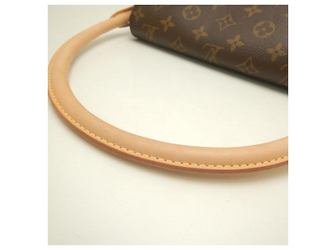 Bolso de hombro Louis Vuitton Monogram Mini Looping Castaño - vista 11