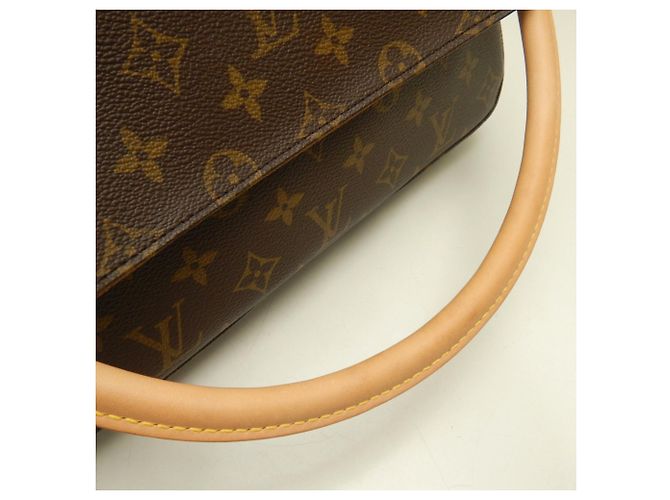Bolso de hombro Louis Vuitton Monogram Mini Looping Castaño - vista 14