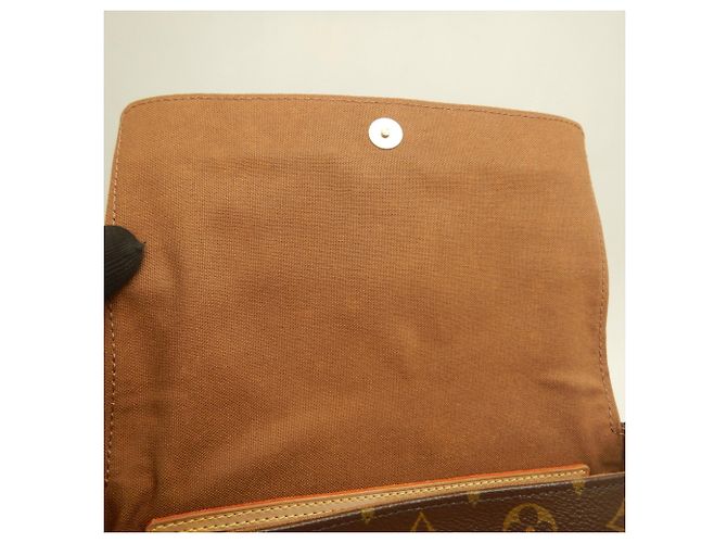 Bolso de hombro Louis Vuitton Monogram Mini Looping Castaño - vista 17