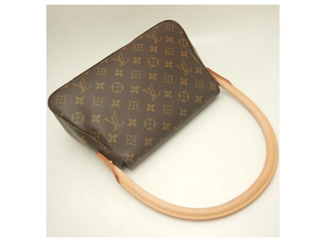Bolso de hombro Louis Vuitton Monogram Mini Looping Castaño - vista 3