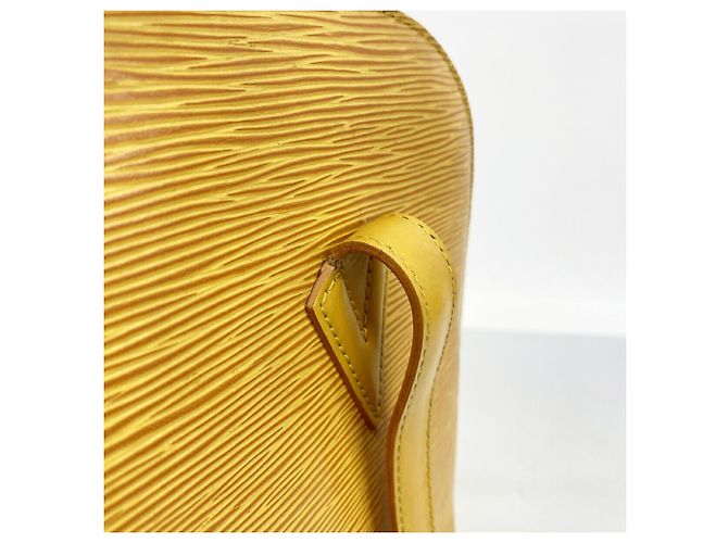 Bolsa de Ombro Louis Vuitton Epi Lussac em Jaune Amarelo - vista 8