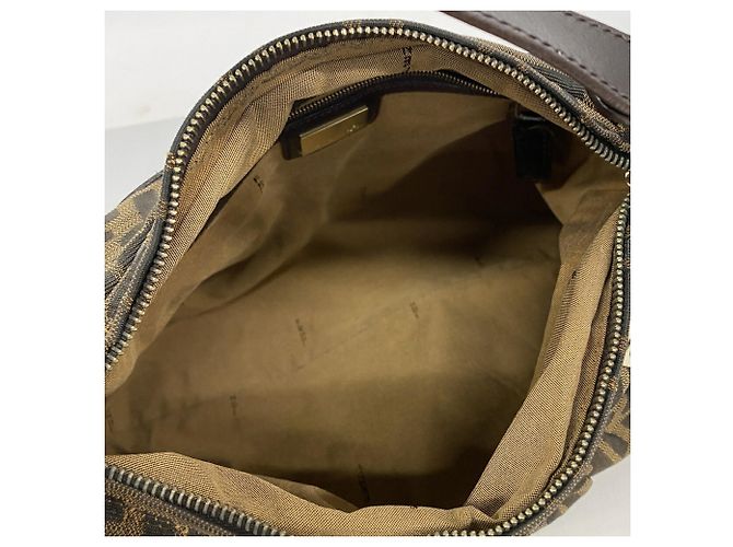Fendi Zucca Schultertasche aus Nylon-Canvas Braun - Ansicht 4