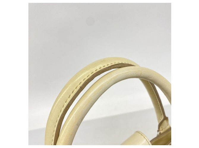 Borsa Louis Vuitton Epi Pont Neuf GM Bianco sporco - vista 11