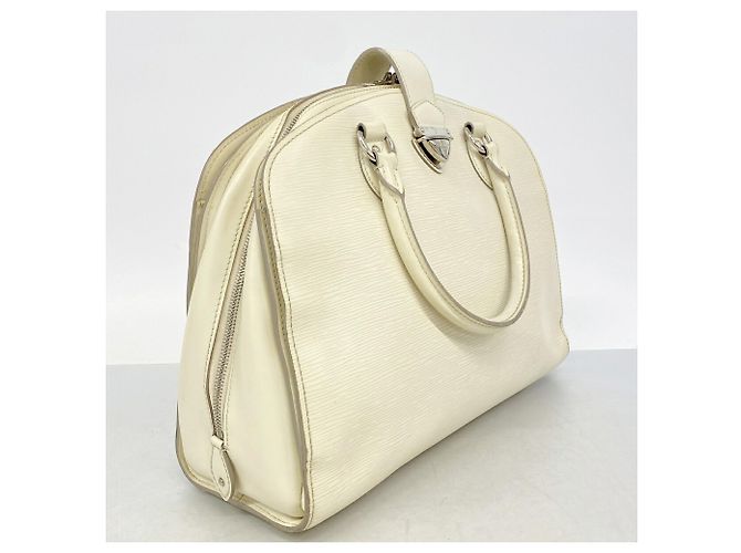 Borsa Louis Vuitton Epi Pont Neuf GM Bianco sporco - vista 2