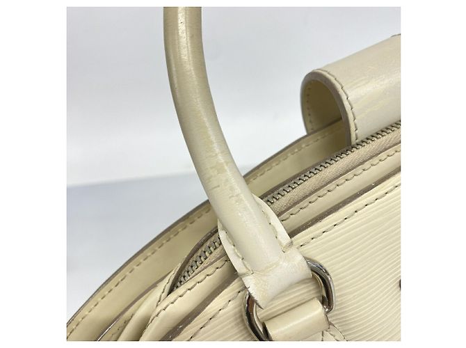 Borsa Louis Vuitton Epi Pont Neuf GM Bianco sporco - vista 9