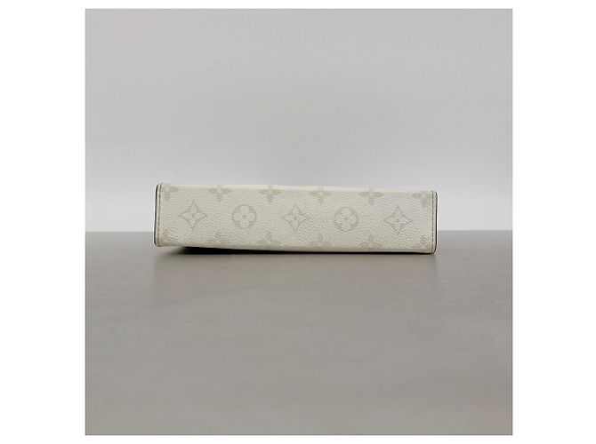 Louis Vuitton Taigarama Gaston Wearable Wallet Shoulder Bag Bianco - vista 3