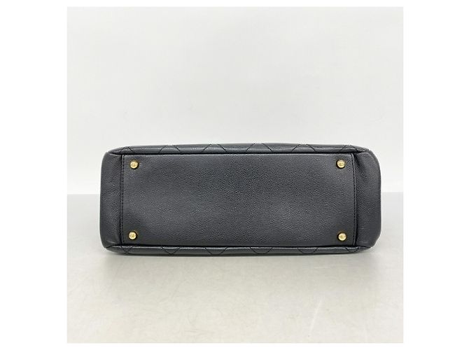 Saco Tote Chanel em couro de bezerro grão preto - vista 3