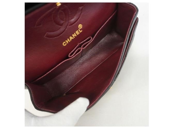 Bolsa de Ombro Chanel Matelassé Preto - vista 4