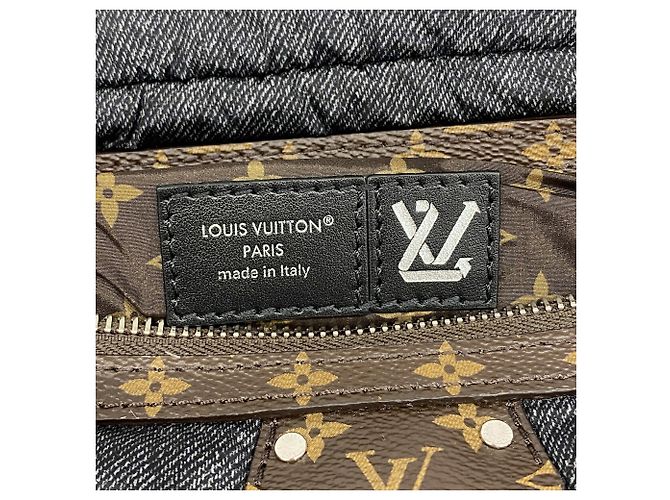 Borsa Sling Louis Vuitton M26542 Marrone Blu navy - vista 5