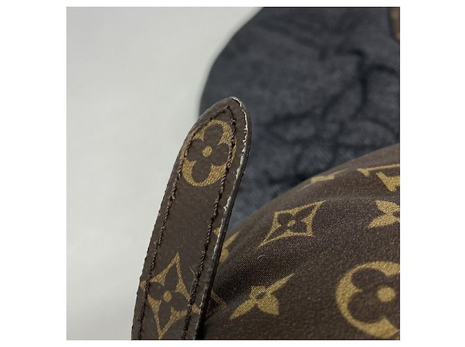 Borsa Sling Louis Vuitton M26542 Marrone Blu navy - vista 6