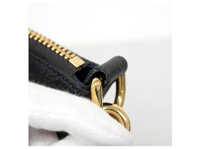 Bolso Tote Louis Vuitton Monogram Empreinte Lumineuse PM - vista 9